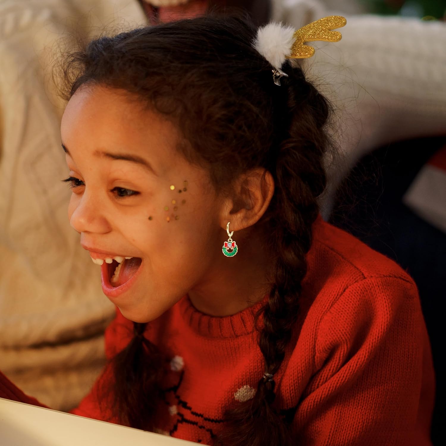 16 Pairs Hypoallergenic Christmas Hoop Earrings Set for Girls Christmas Tree Snowflake Bow Bell Snowman Penguin Earrings Small Dangle Hoop Christmas Earrings Bulk Teen Girls Women Xmas Holiday Jewelry - 我的商店我的商店我的商店