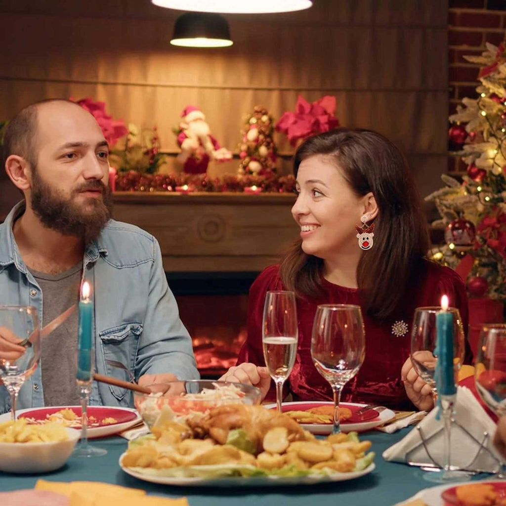 4Pairs Christmas Earrings for Women Holiday Earrings Handmade Christmas Tree Earrings Beaded Snowflake Reindeer Wreath Dangle Earrings Holiday Party Gifts - 我的商店我的商店我的商店