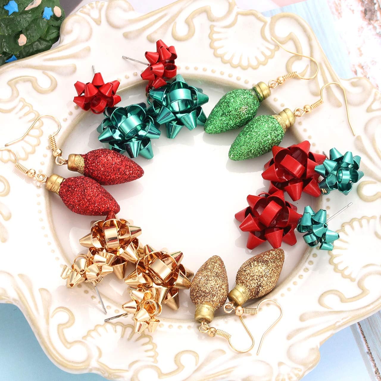6Pairs Christmas Earrings Holiday Xmas Bow Earrings Glitter Light Bulb Dangle Earrings Hypoallergenic Stud Earrings for Women Christmas Holiday Jewelry - 我的商店我的商店我的商店