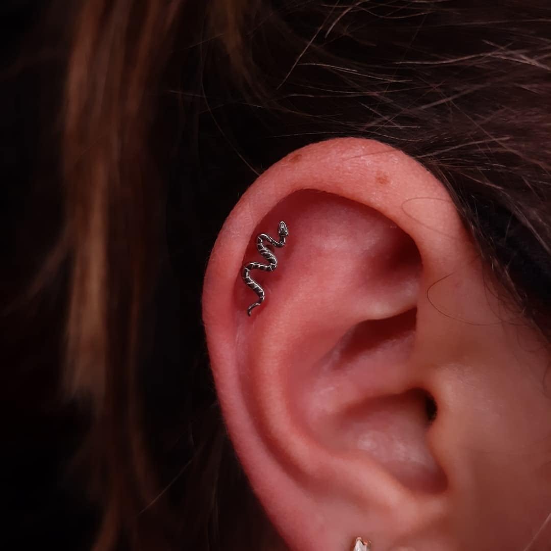 ASTM F136 Titanium Cartilage Flat Back Earring Stud - QIAO CrystalQIAO CrystalQIAO Crystal