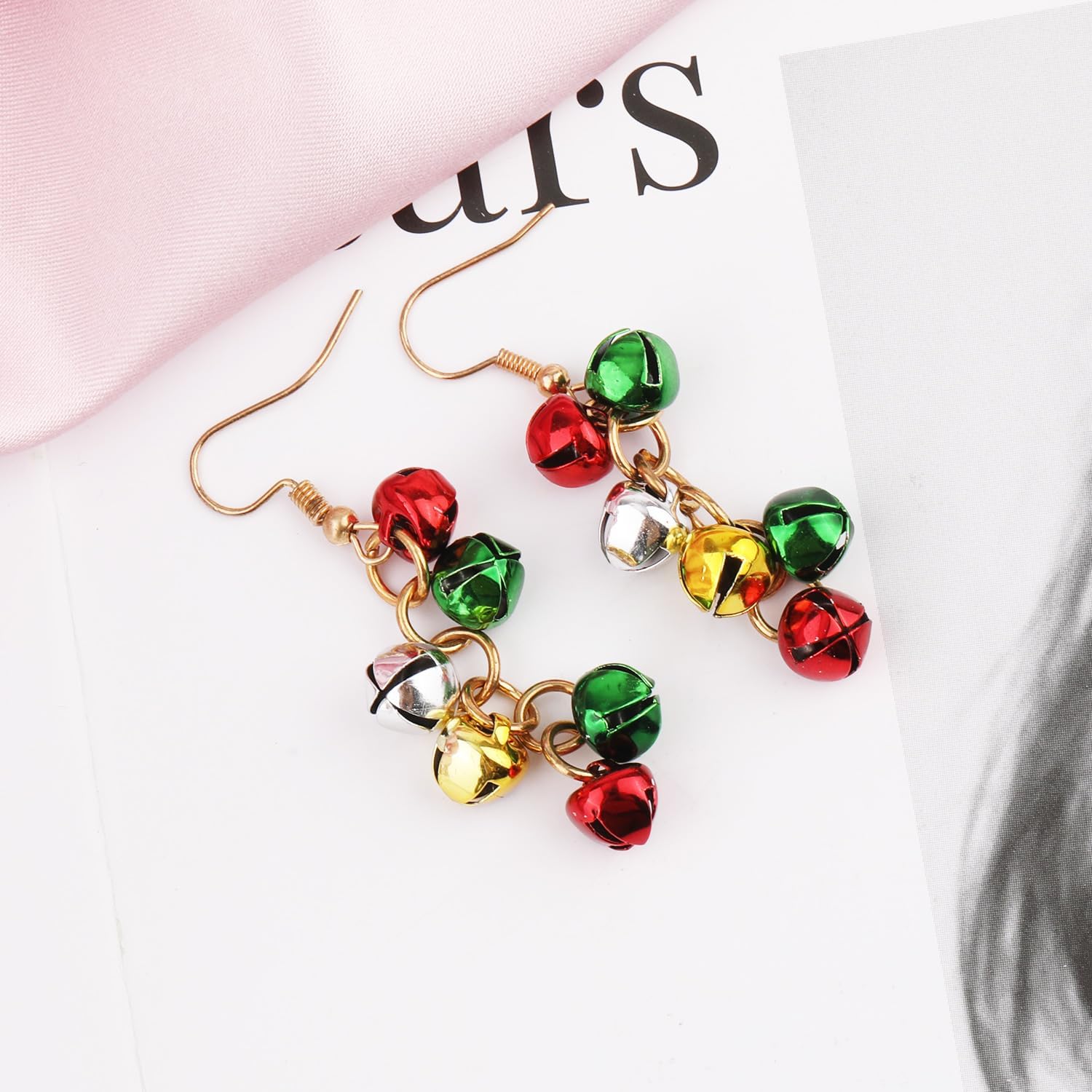 Christmas Jingle Bell Drop Earrings, Dangle Fishhook Hanging Earrings, Zinc Alloy, Green, Red, Silver, Gold, Perfect for Holidays & Special Occasions - 我的商店我的商店我的商店