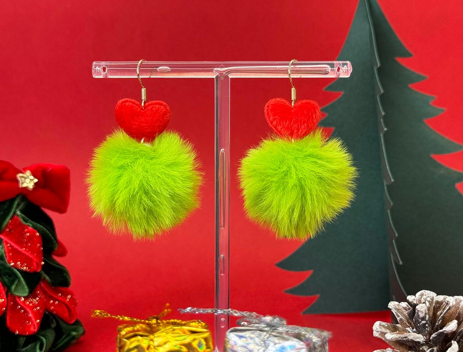 Christmas Pom Pom Earrings, Lightweight Christmas Earrings for Women, Green Moster Earrings Accessories for Christmas Costume, Christmas Party Favors 2024 Cute Holiday Jewelry - QIAO Crystal我的商店QIAO Crystal