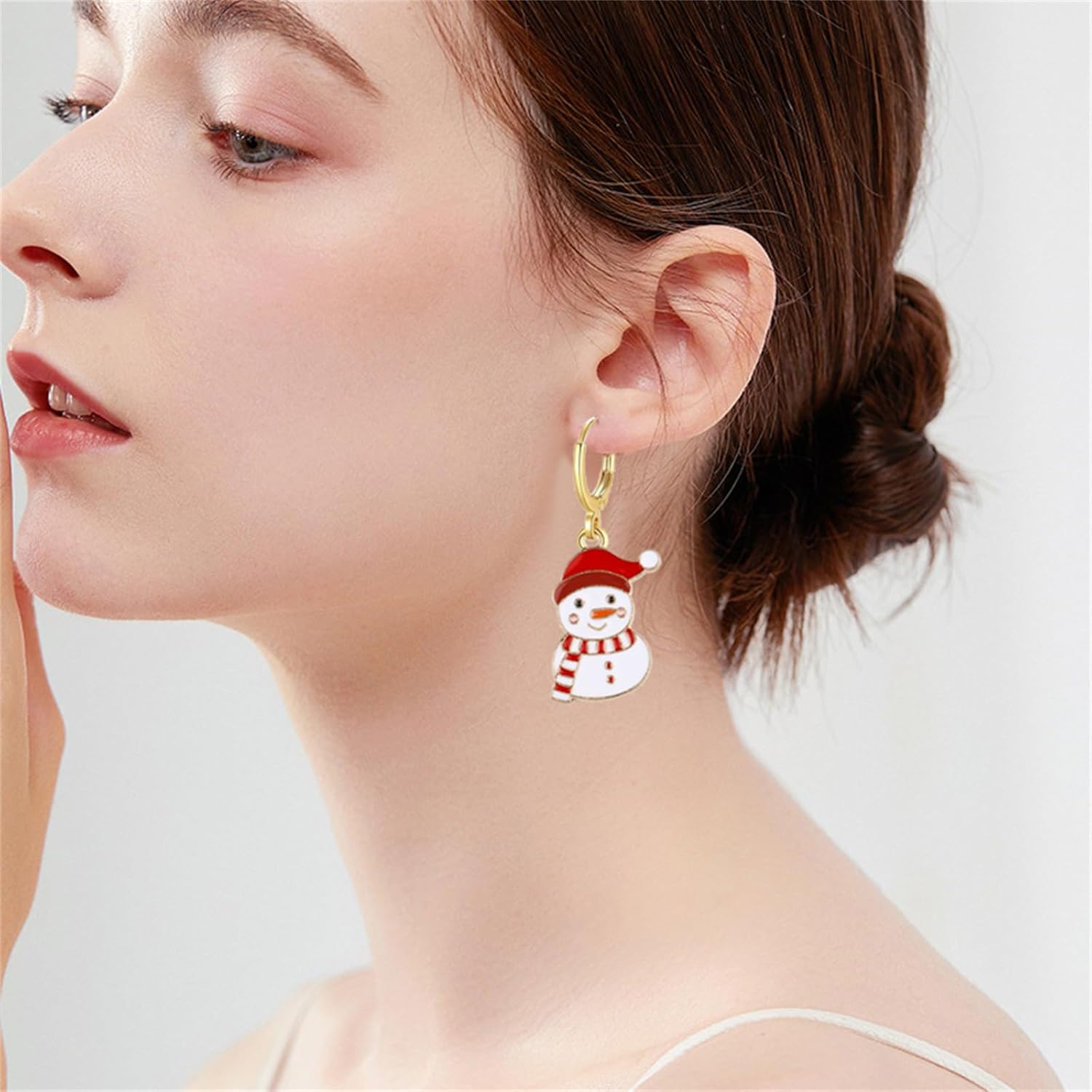 Dreuyet 9 Pairs Christmas Hoop Earrings for Women Cute Christmas Trees Bells Santa Claus Snowflakes Stocking Huggie Earrings Holiday Earrings Hoops Xmas Party Jewelry Gift - 我的商店我的商店我的商店