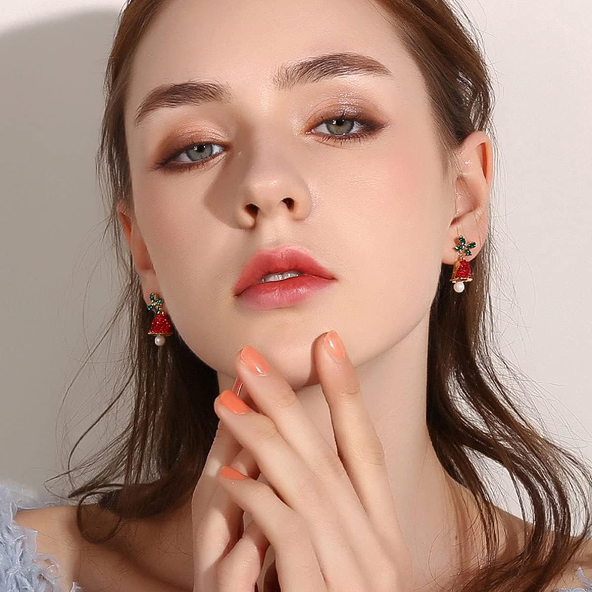 Red Crystal Bell Christmas Hat Earrings Santa Claus Christmas Tree Dangle Earrings Asymmetric Elk Santa Hat Butterfly Bell Christmas Earrings Rhinestone Stud Earrings for Women - 我的商店我的商店我的商店