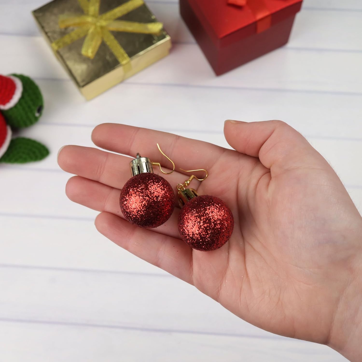 Red Sparkly Ornaments Dangle Earrings, Christmas Party Accessories, Holiday Jewelry, 2.25 Inches - QIAO Crystal我的商店QIAO Crystal