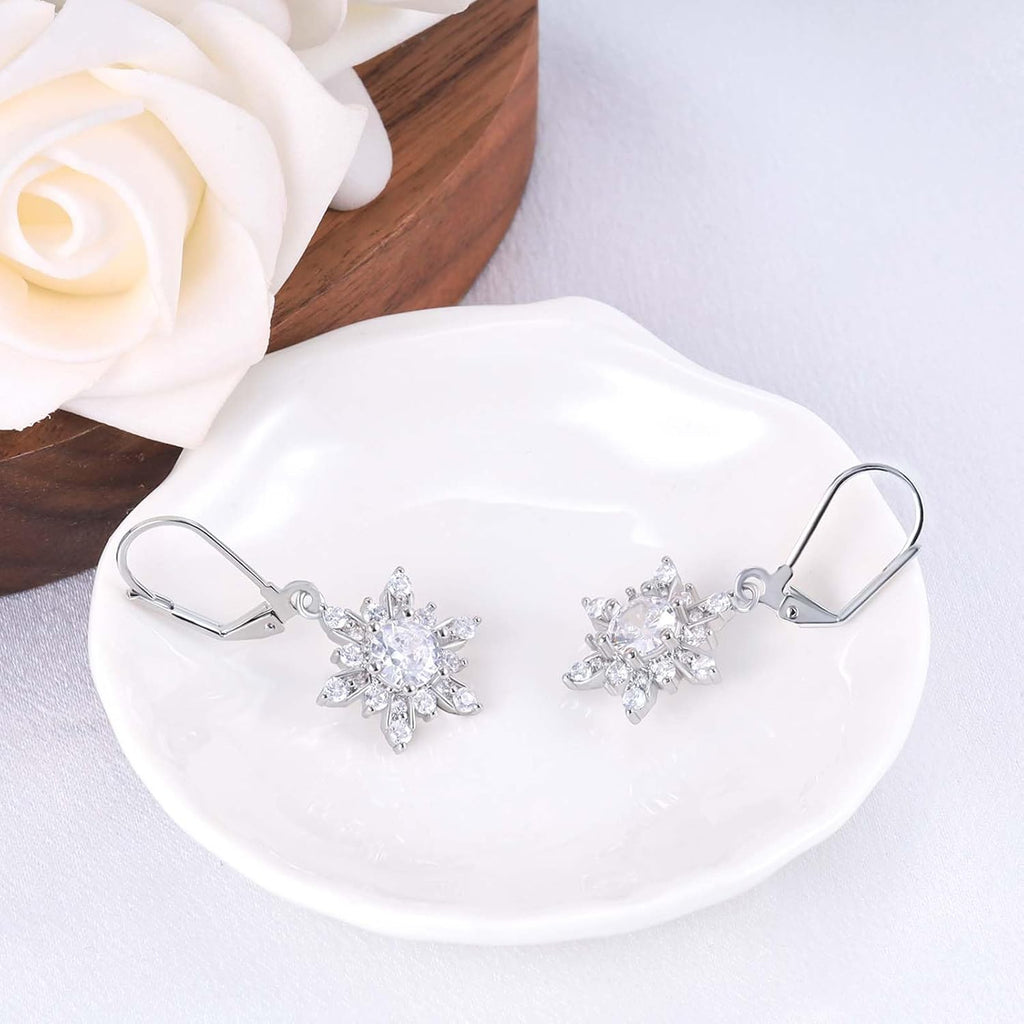 Snowflake Earrings for Women Sterling Silver Leverback Earrings Hypallergenic Clear Cubic Zirconia Sparkle Earring Classic Elegant Winter Christmas Jewelry Gifts for Her Mom Wife - 我的商店我的商店我的商店