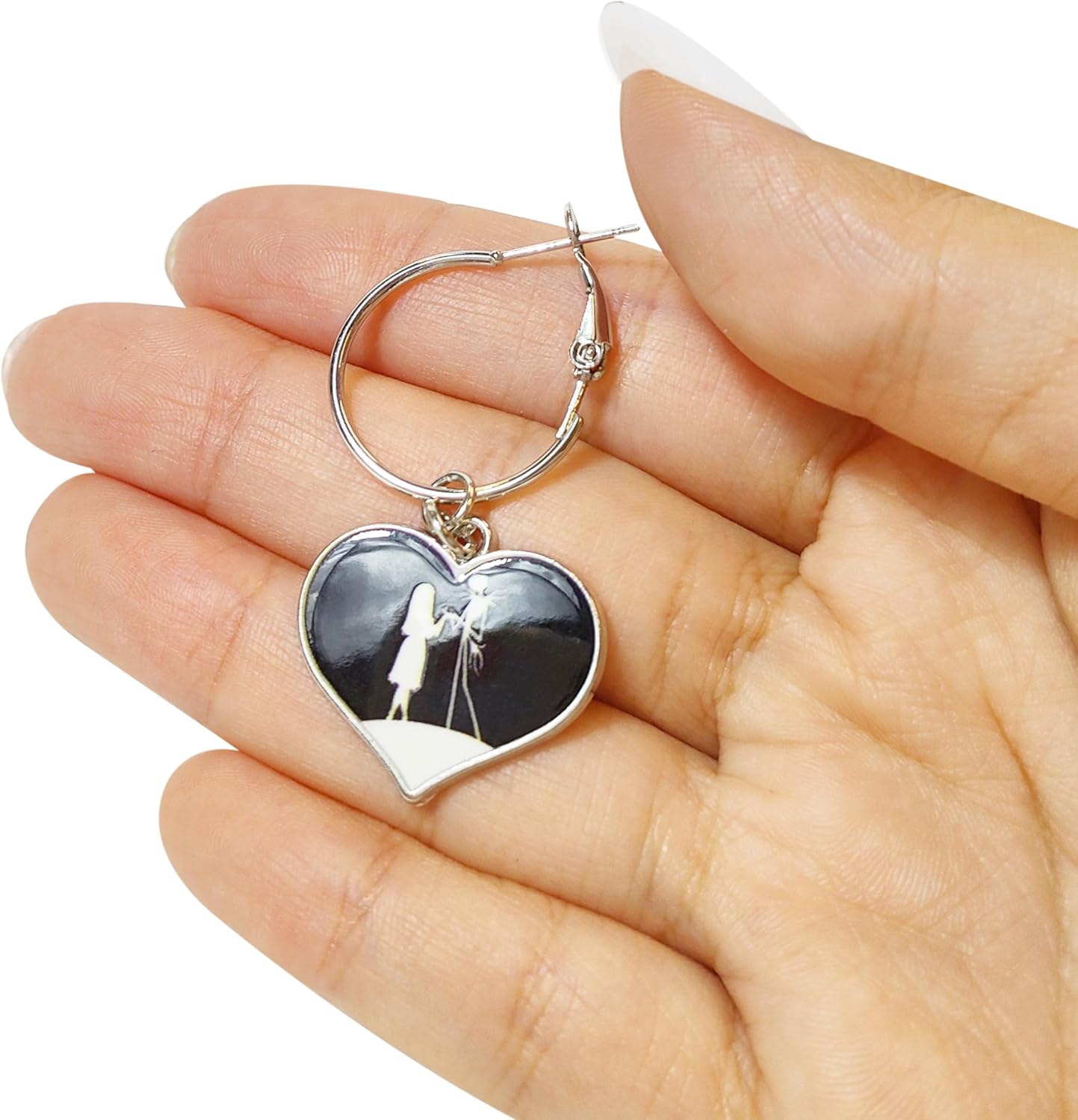 The Nightmare Before Christmas Jewelry Hypoallergenic Earrings for Girls, Stud Earrings & Fishhook Earring Sets with Charms One Size Fits All Gifts Age 4+ - 我的商店我的商店我的商店