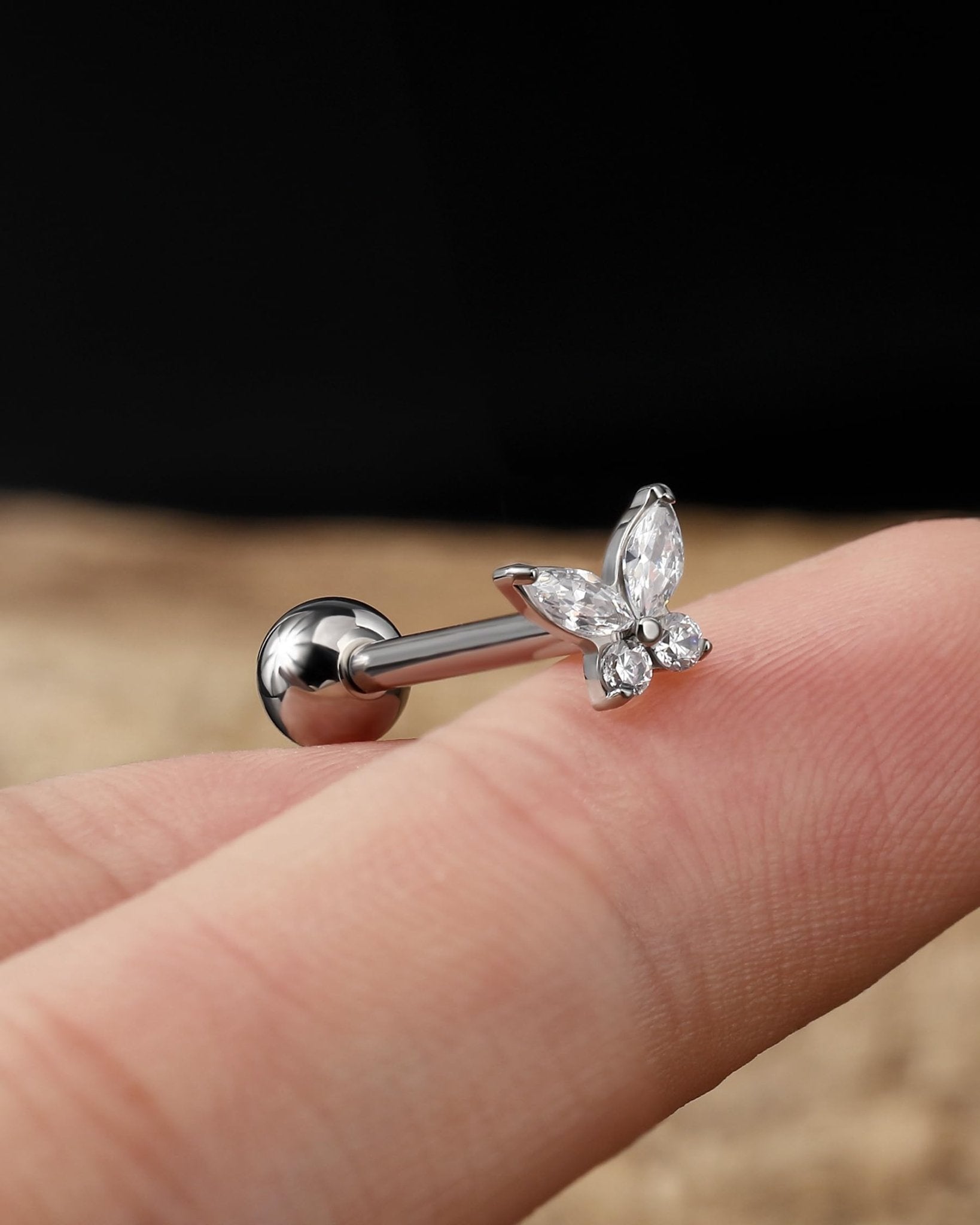 Titanium Tongue Rings - 14g Internally Threaded Tongue Barbell Butterfly Piercing Jewelry - QIAO Crystal我的商店QIAO Crystal